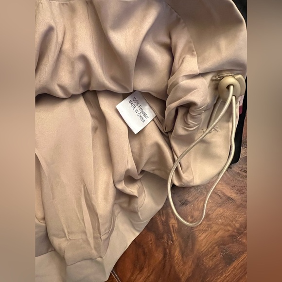 Tan Sleeveless Zip-Up Vest - Picture 6 of 8